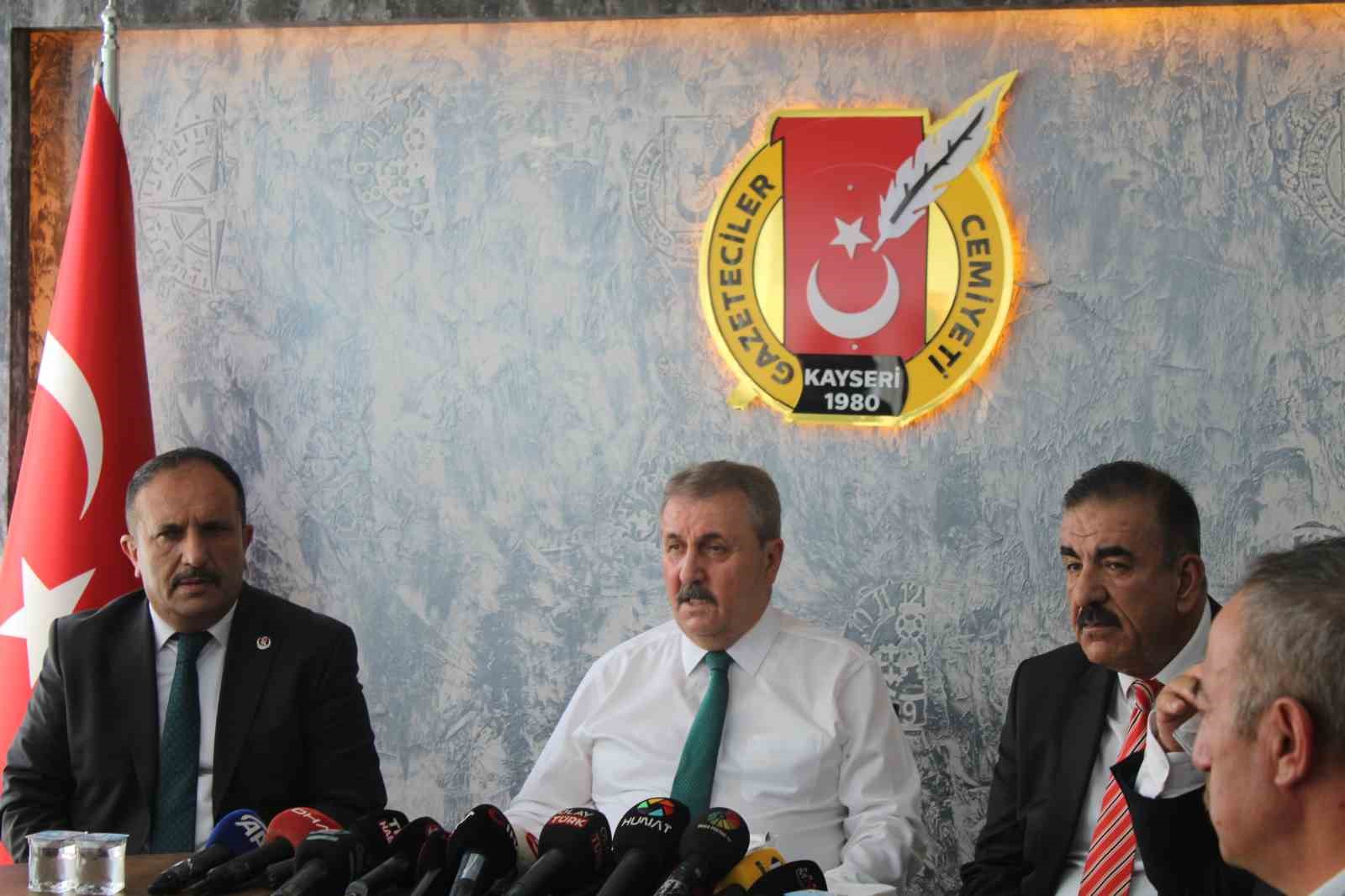 BBP Genel Başkanı Destici: "(ABD’nin ek vergi kararı) Türkiye hemen buna mukabil aynı şekilde karşılık vermelidir"
