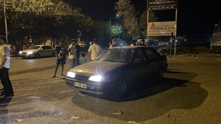 Siverek&rsquo;te otomobil ile motosiklet &ccedil;arpıştı: 3 yaralı
