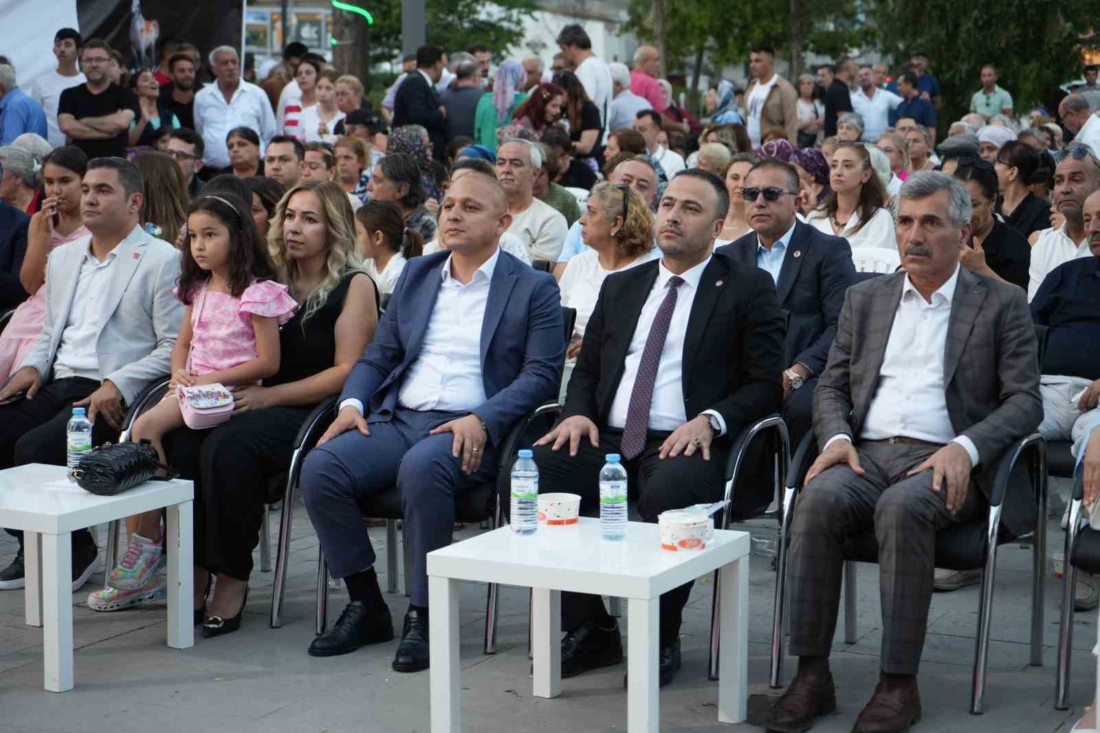 Kırıkkale&rsquo;de "aşure lokması" etkinliği: Deyişler eşliğinde semah d&ouml;n&uuml;ld&uuml;
