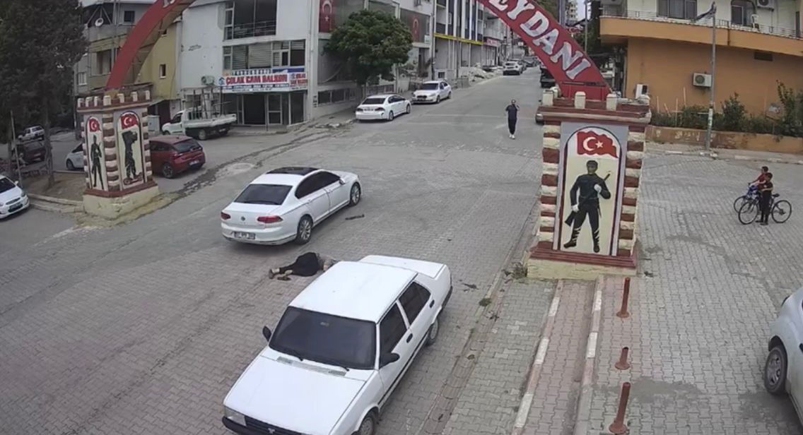 Osmaniye&rsquo;de otomobil g&ouml;rme engelli vatandaşa &ccedil;arptı
