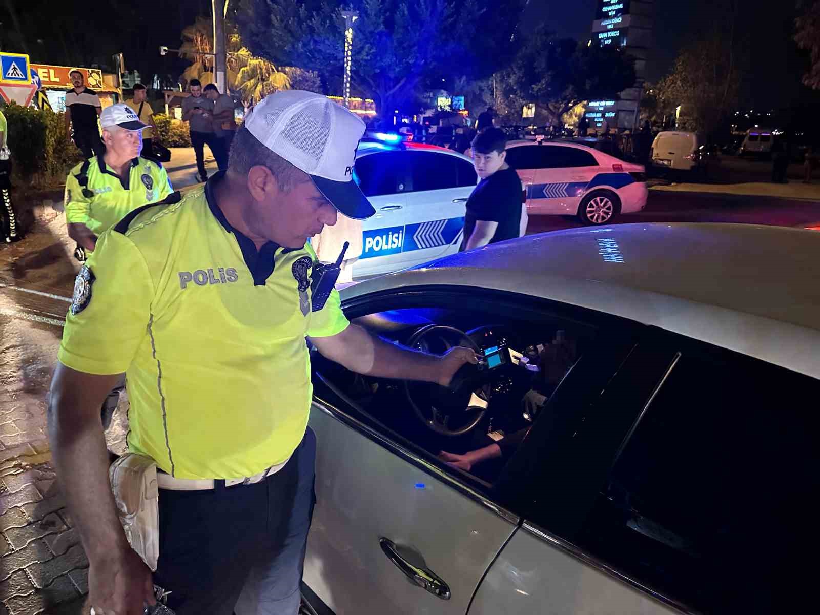 Adana&rsquo;da trafik denetimlerinde 547 bin TL ceza kesildi
