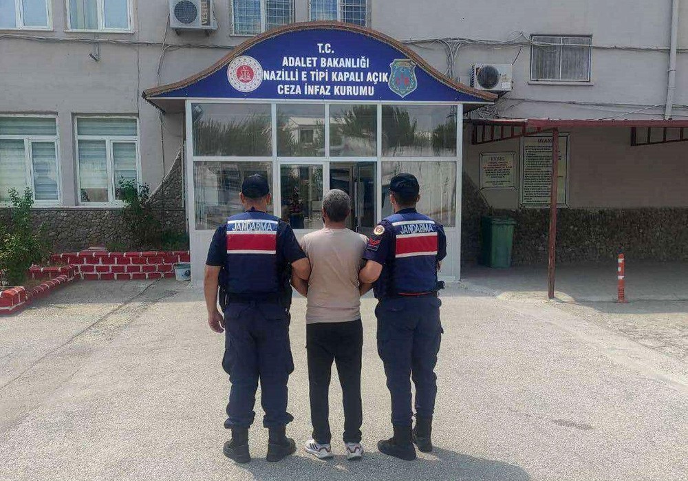 Nazilli&rsquo;de 7 yıl hapis cezası ile aranan şahıs yakalandı
