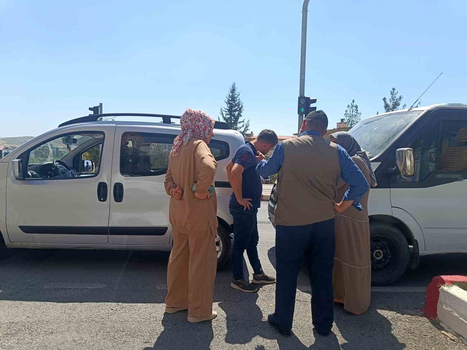 Siirt’te maddi hasarlı zincirleme kaza