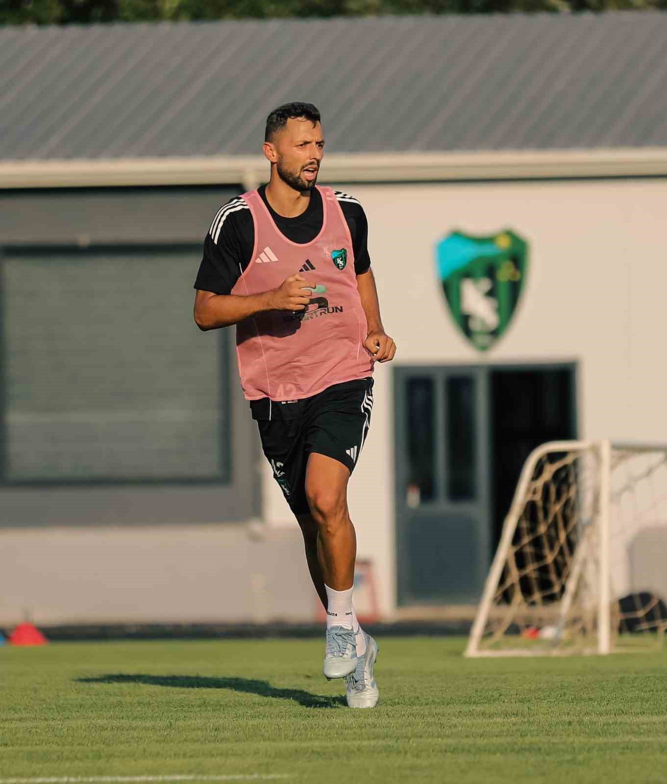 Kocaelispor rotasını Trabzon&rsquo;a &ccedil;evirdi
