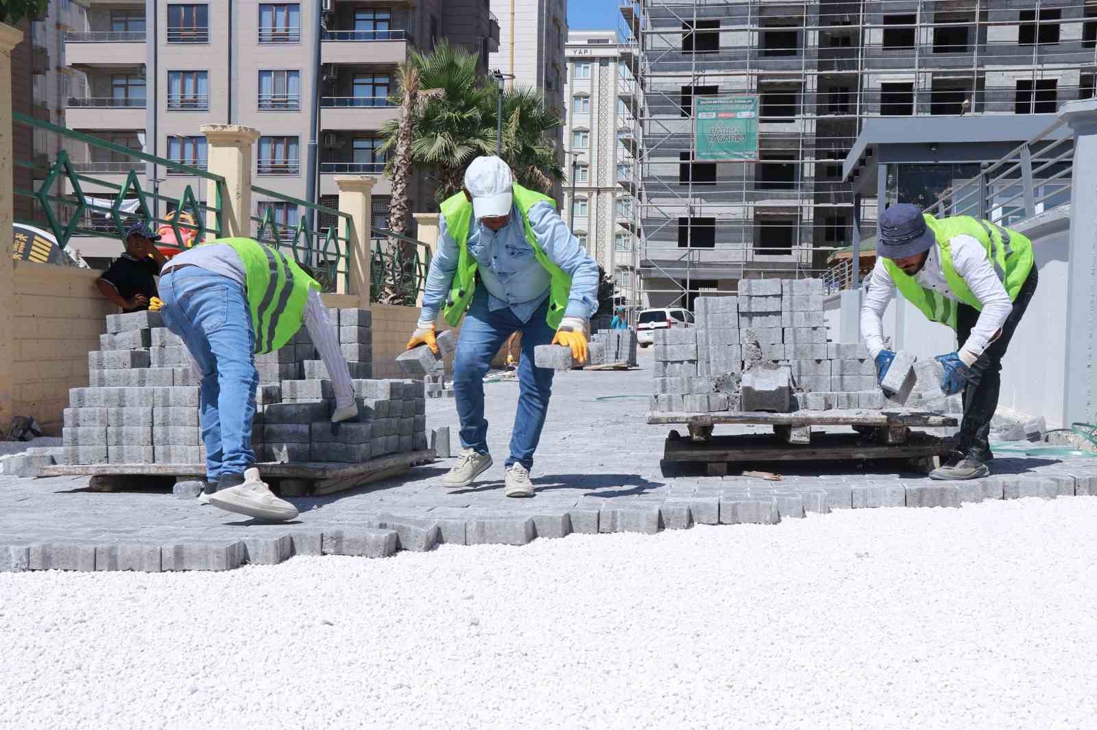 Haliliye Belediyesinden 3 mahallede üstyapı çalışması