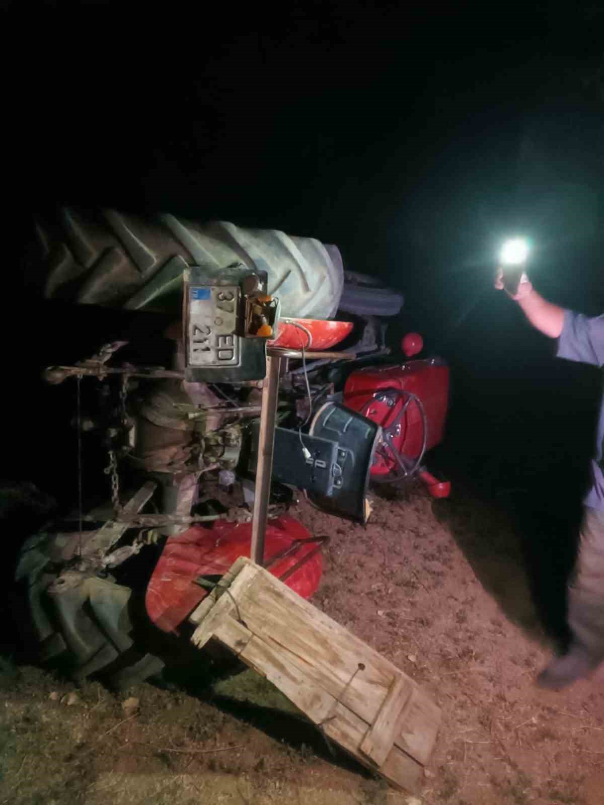 Kastamonu’da traktör devrildi: 2 yaralı