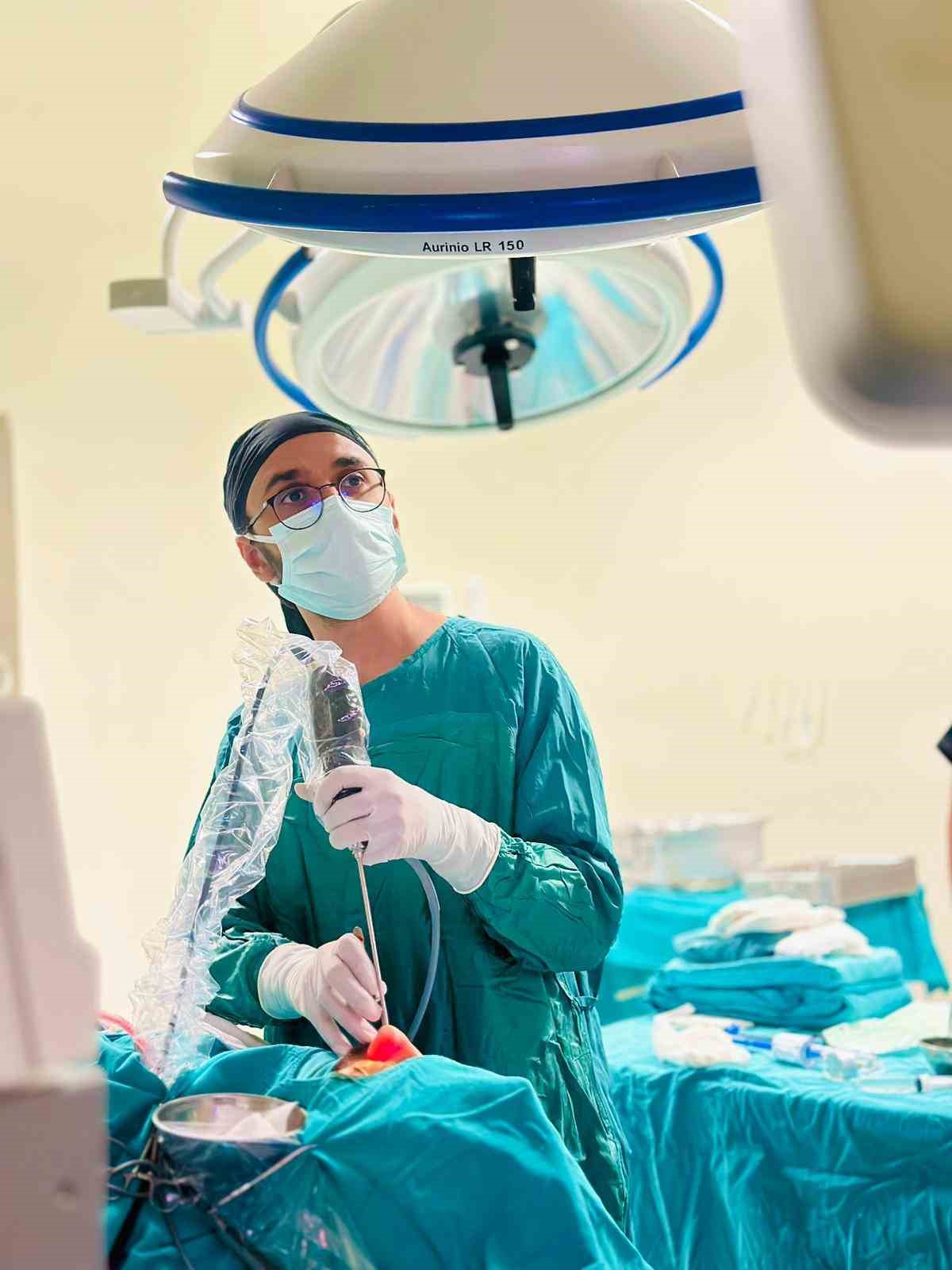 Siirt Eğitim ve Araştırma Hastanesi&rsquo;nde &ouml;staki balon tuboplasti uygulaması ger&ccedil;ekleştirildi
