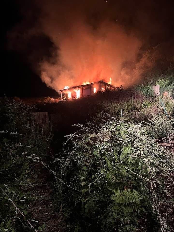 Şile’de alkollü şahıs kaldığı evi yaktı