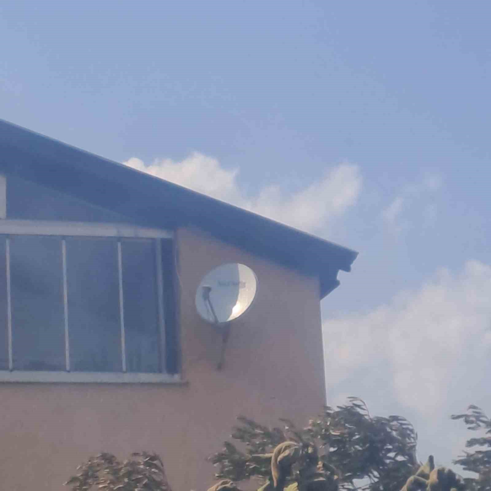 Erdek’te arazi yangını kısa sürede söndürüldü: Can ve mal kaybı yaşanmadı