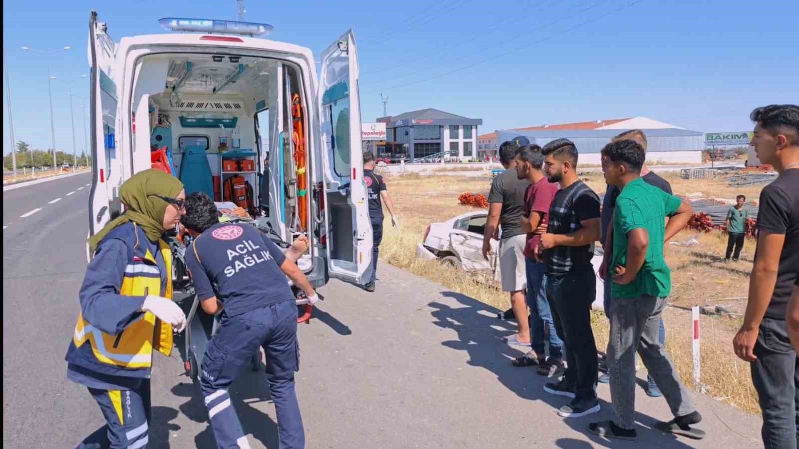 Otomobil şarampole düştü: 4 yaralı