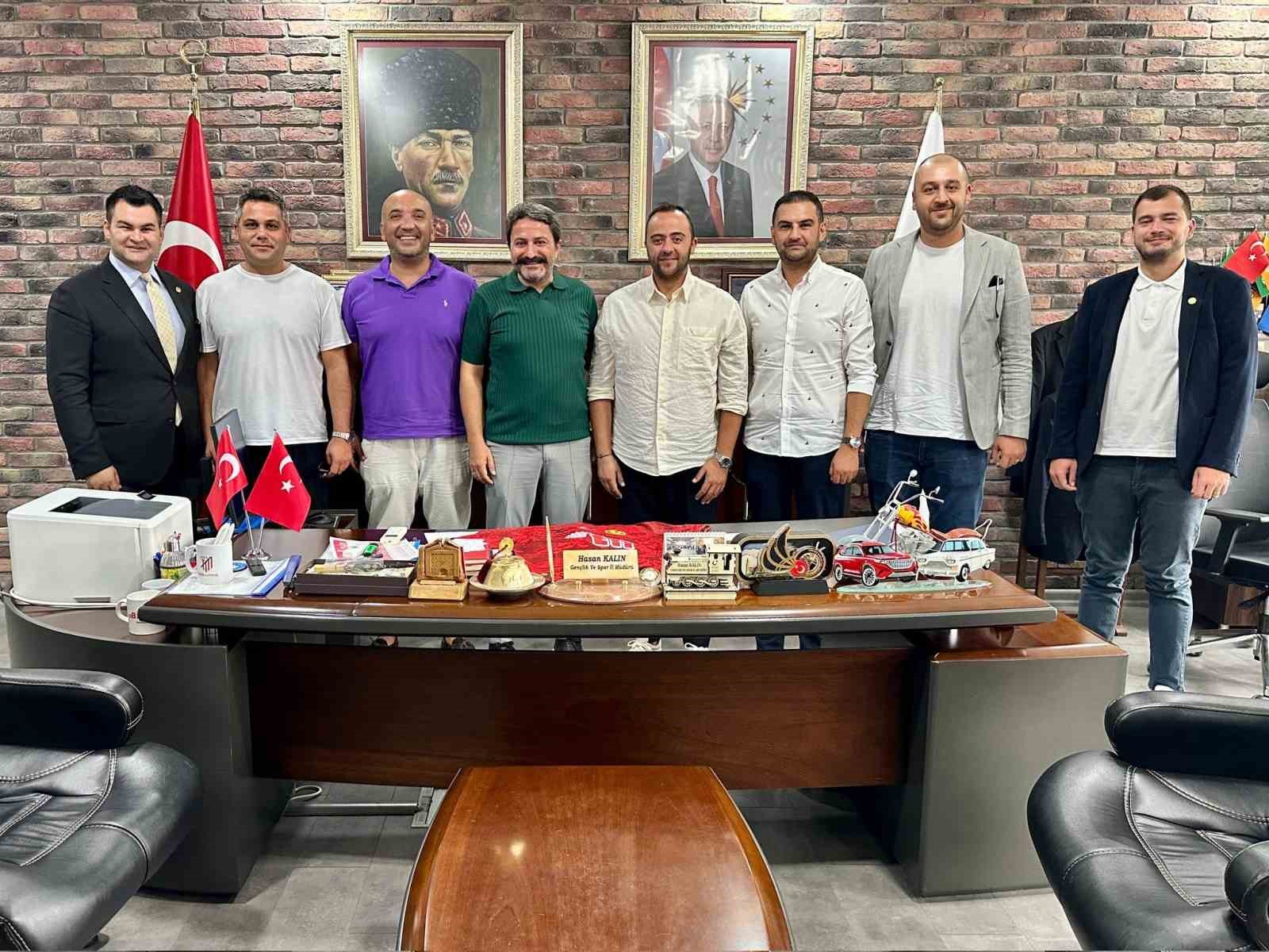 Kulüp yönetiminden Gençlik ve Spor İl Müdürü Hasan Kalın’a ziyaret