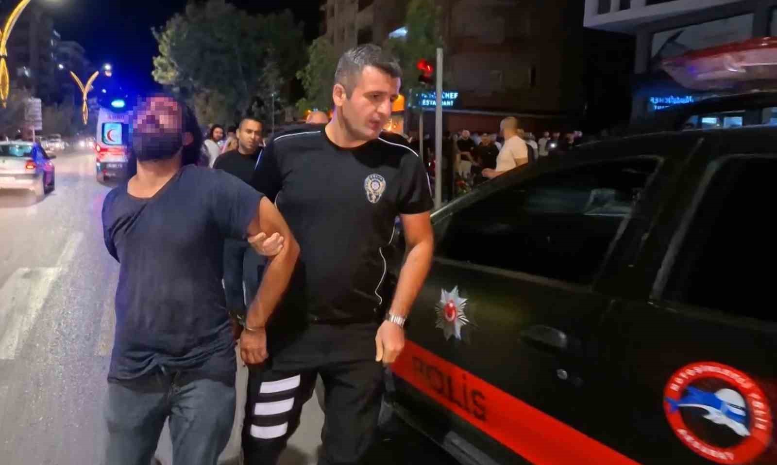 Restoran basıp 4 kişiyi yaralayan eski koca intihar girişiminde bulunup, saldırıyı gerçekleştirmiş