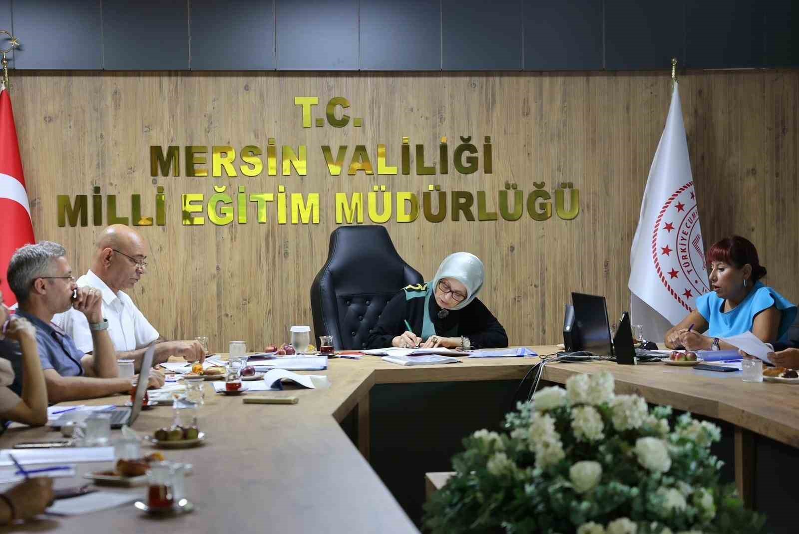 Mersin&rsquo;de &lsquo;Sağlıklı Gelecek İ&ccedil;in Okul Sağlığı Farkındalığı Projesi&rsquo; değerlendirme toplantısı yapıldı
