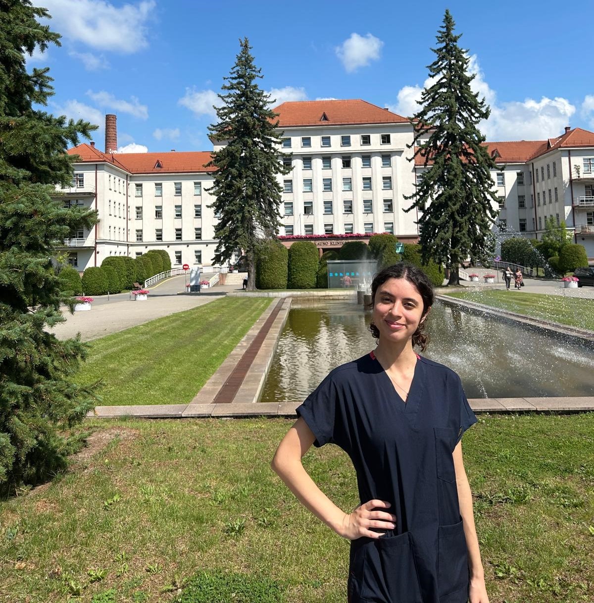 Tıp ve eczacılık &ouml;ğrencileri yazı 21 &uuml;lkede staj yaparak ge&ccedil;irdi
