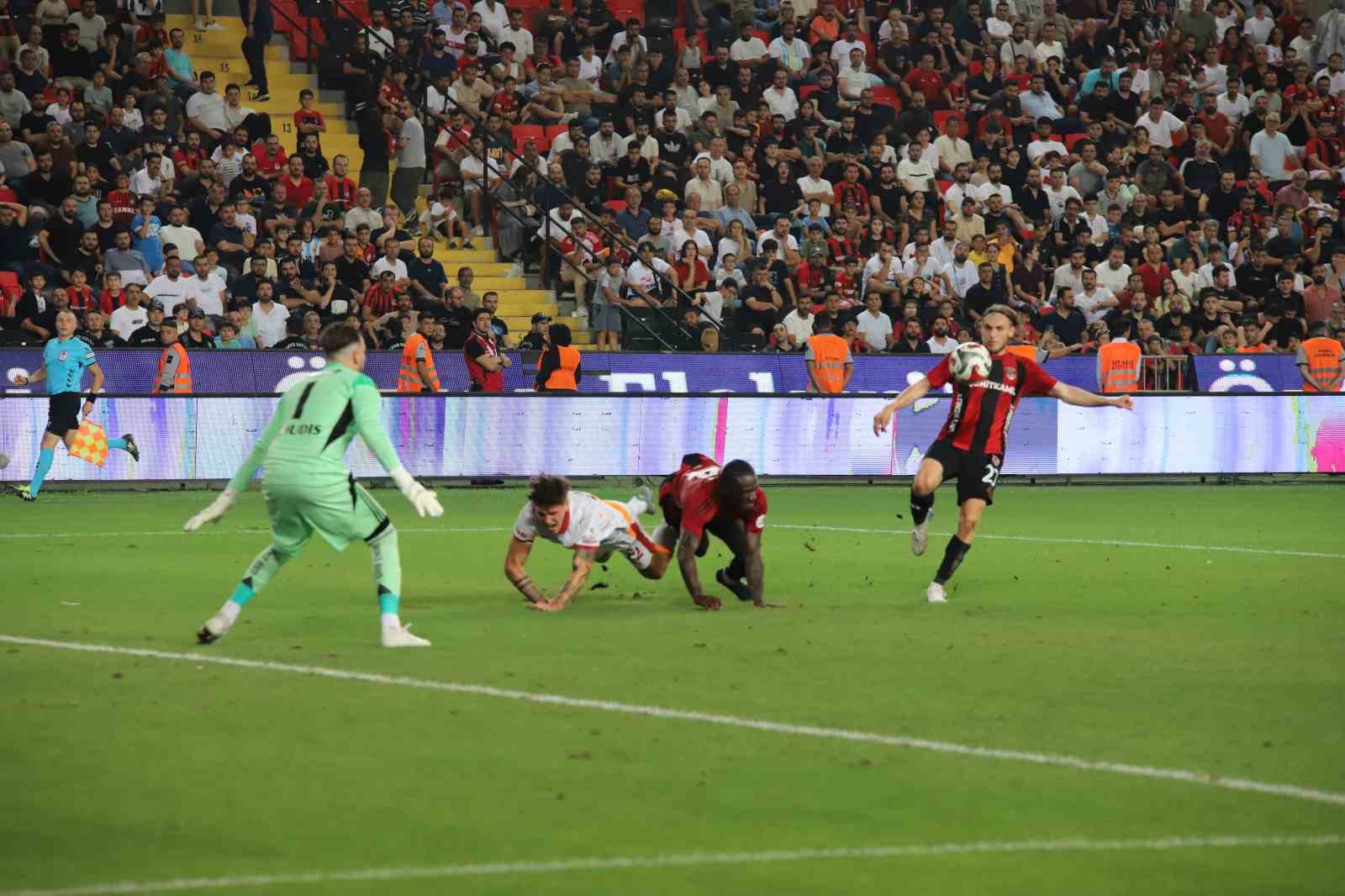 Trendyol Süper Lig: Gaziantep FK: 0 - Galatasaray: 3 (Maç Sonucu)
