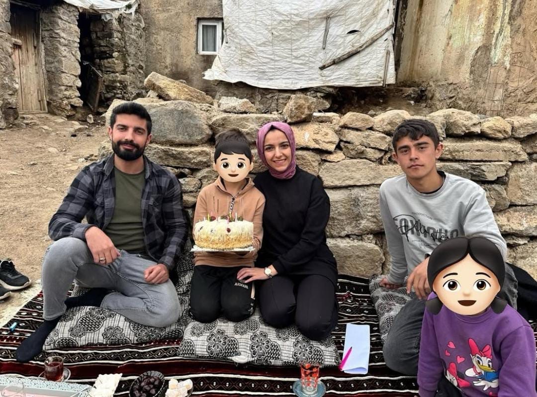 Kaymakam Mahir&rsquo;den &rsquo;Sen G&uuml;l D&uuml;nya G&uuml;ls&uuml;n&rsquo; Projesi
