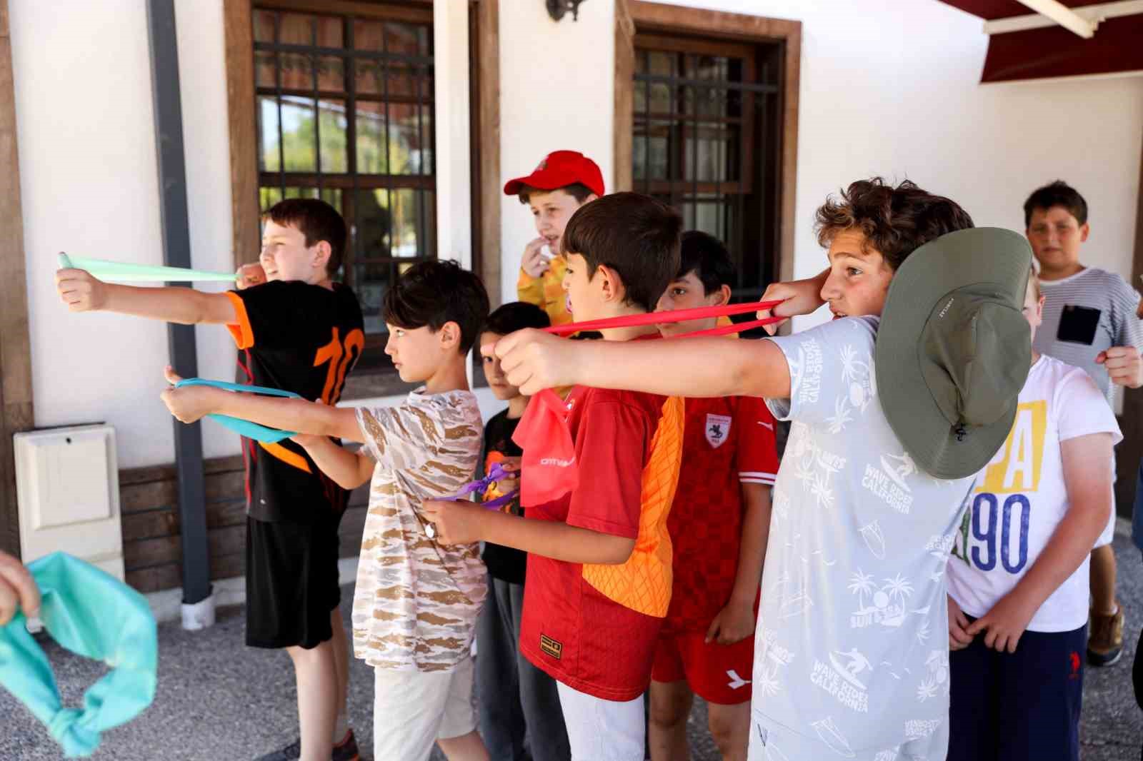 Samsunlu &ccedil;ocuklar yaz okuluyla hem eğlendi hem de &ouml;ğrendi
