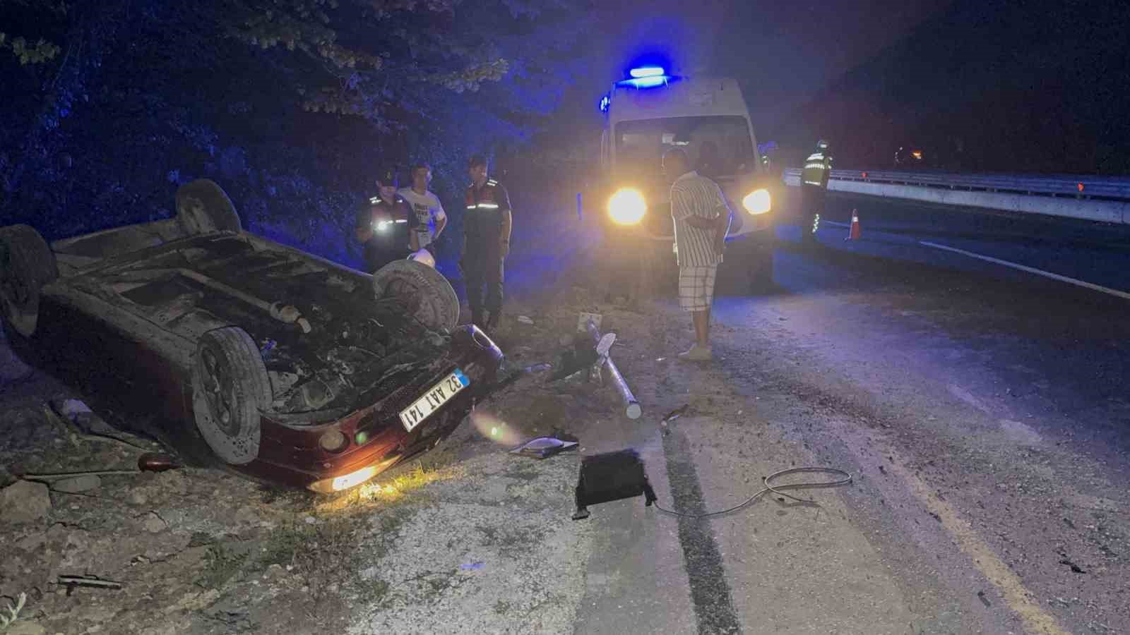 Takla atan otomobilde kalbi duran s&uuml;r&uuml;c&uuml;y&uuml; sağlık ekipleri kurtardı
