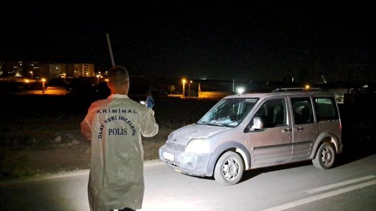 Karaman&rsquo;da hafif ticari aracın &ccedil;arptığı yaşlı kadın hayatını kaybetti
