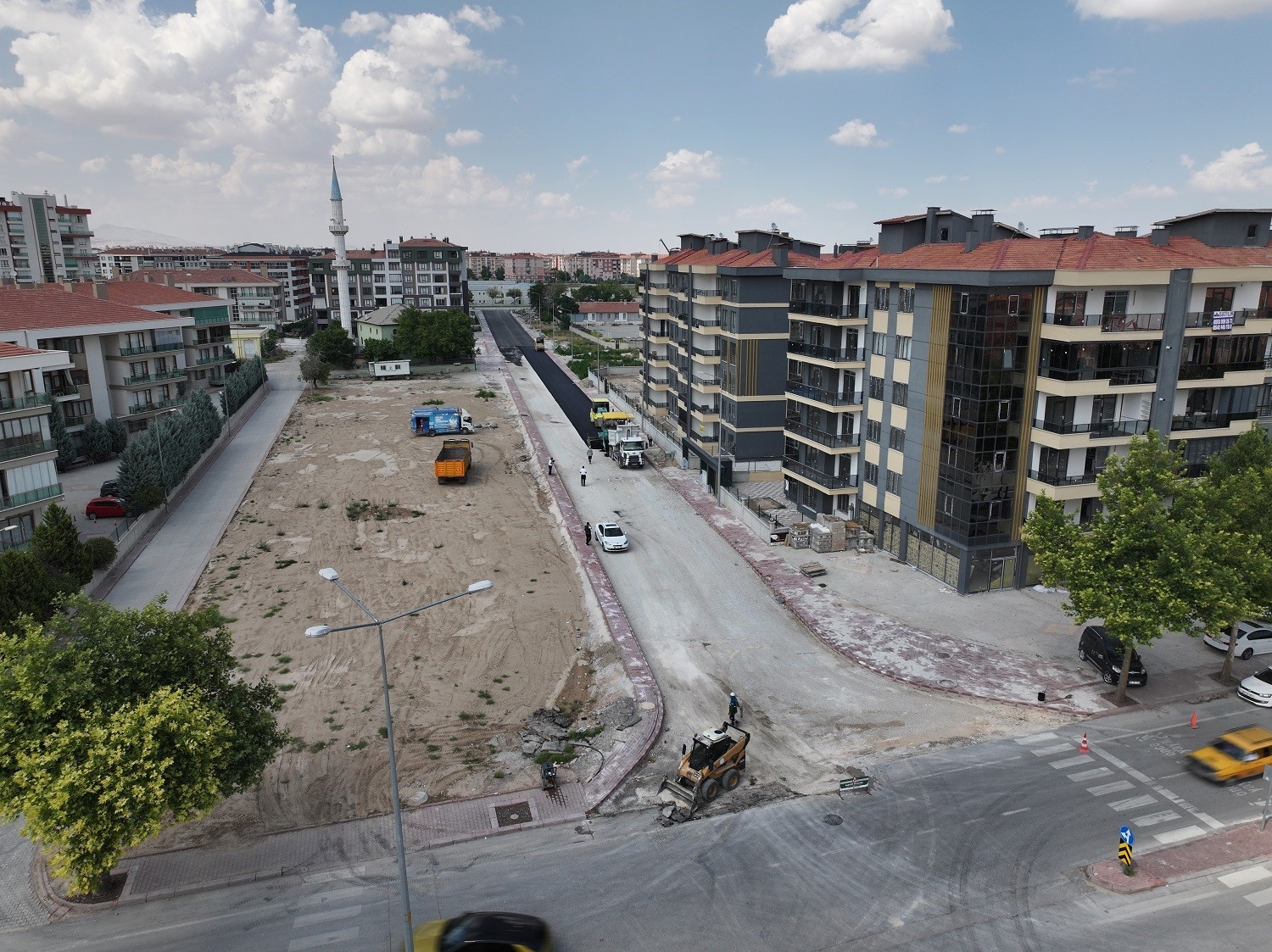 Karatay’da asfalt seferberliği
