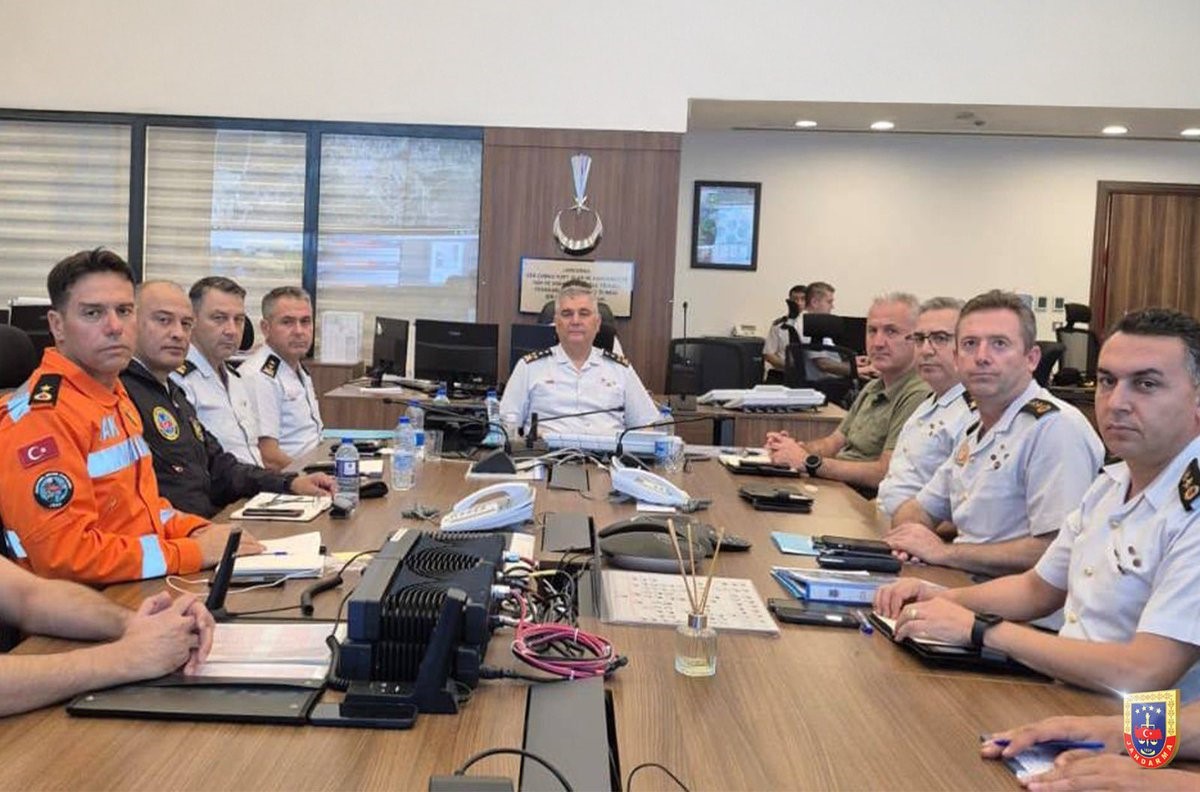 Jandarmadan deprem bölgesinde çalışmalara destek