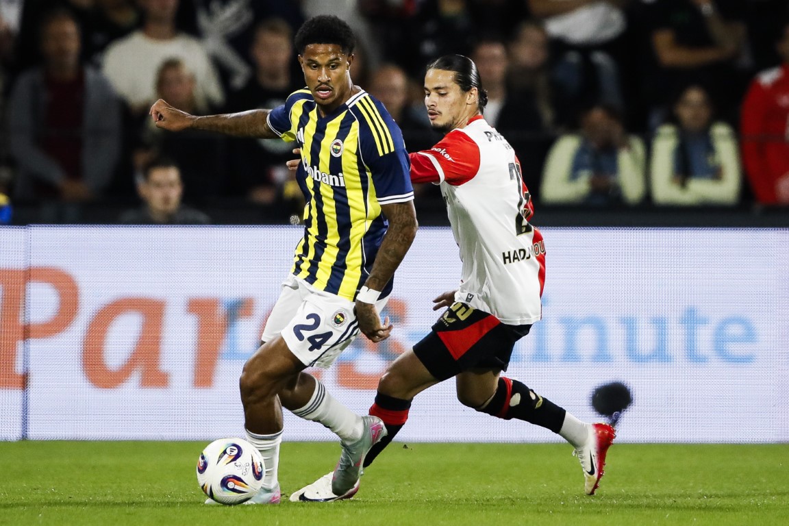 Fenerbahçe, Feyenoord karşısında tur peşinde