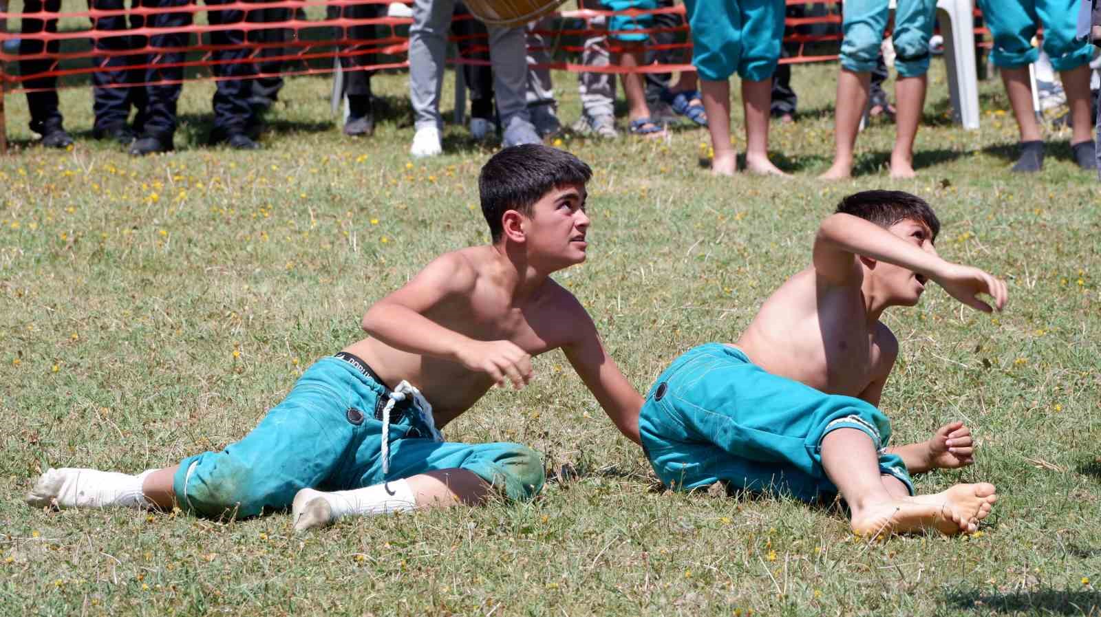 Erzurum Ovası’nda güreş festivali