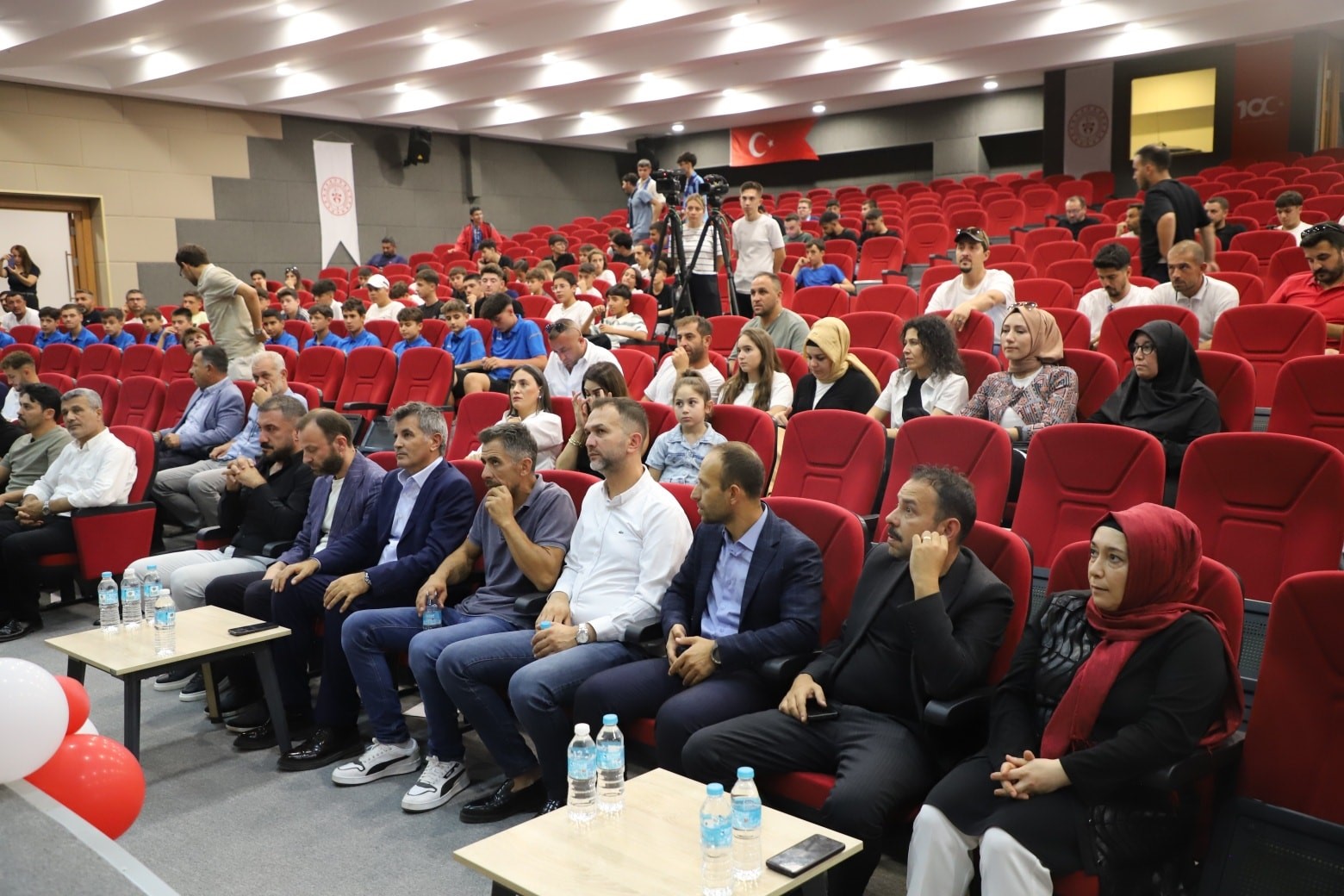 K&uuml;tahya&rsquo;da Futbol Zirvesi coşkusu
