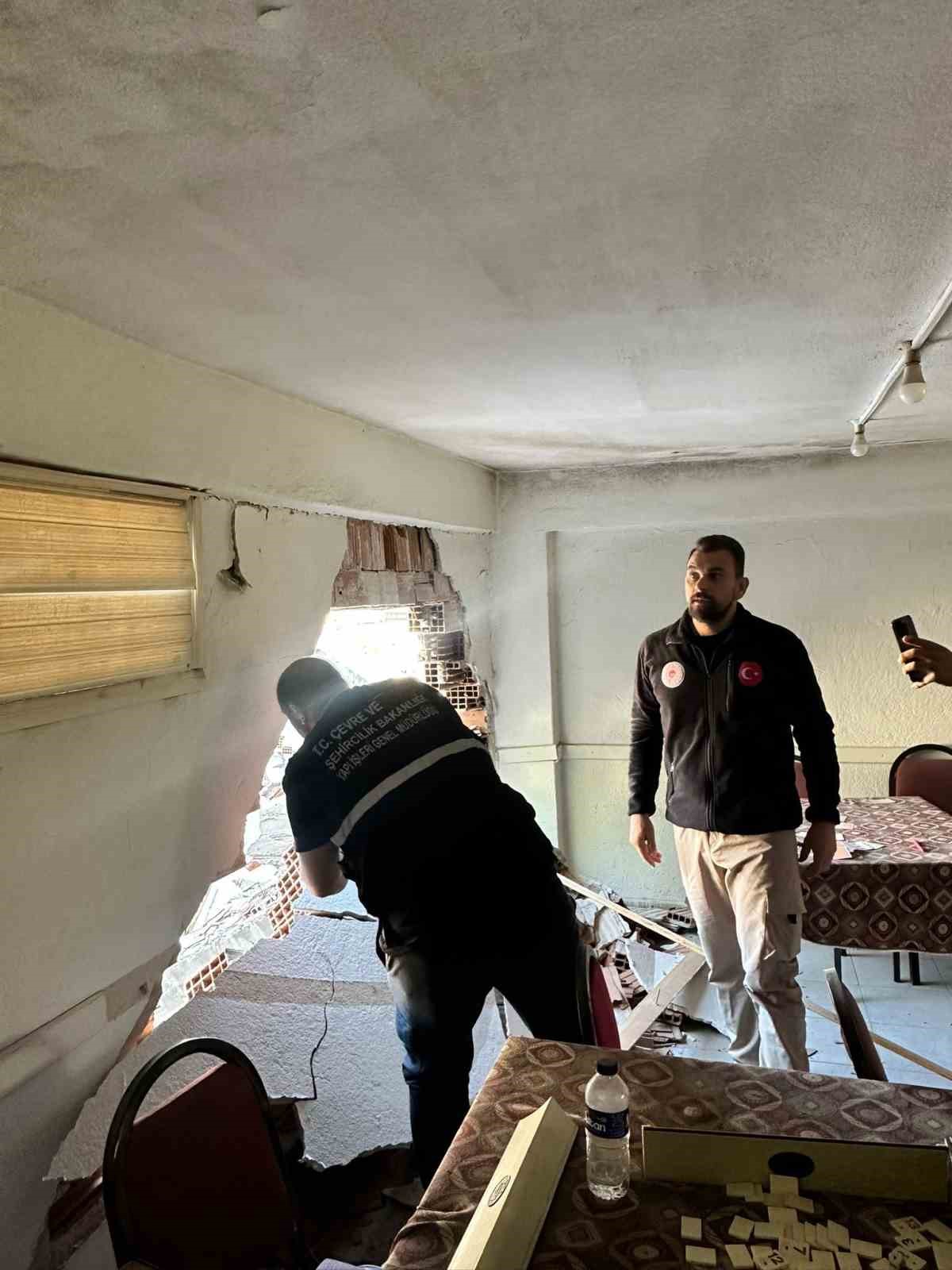 Bakan Kurum, Sındırgı depremine ilişkin hasar tespit verilerini açıkladı
