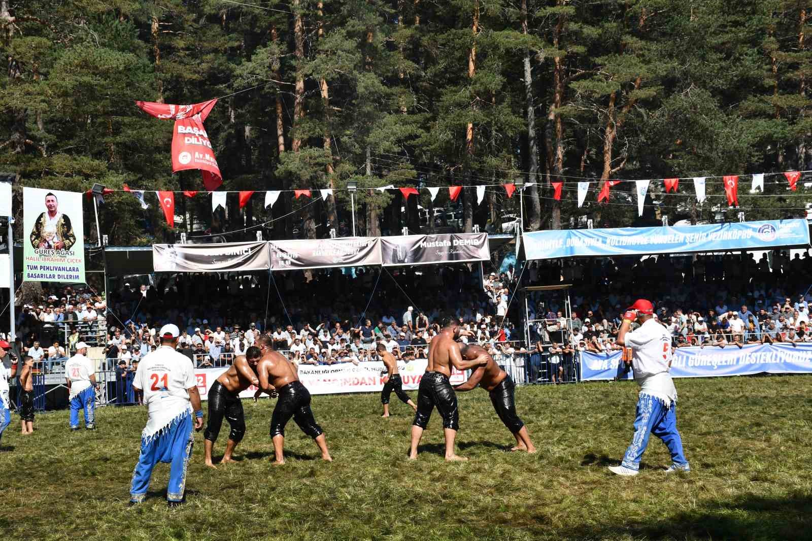 Kunduz’da Başpehlivan Feyzullah Aktürk