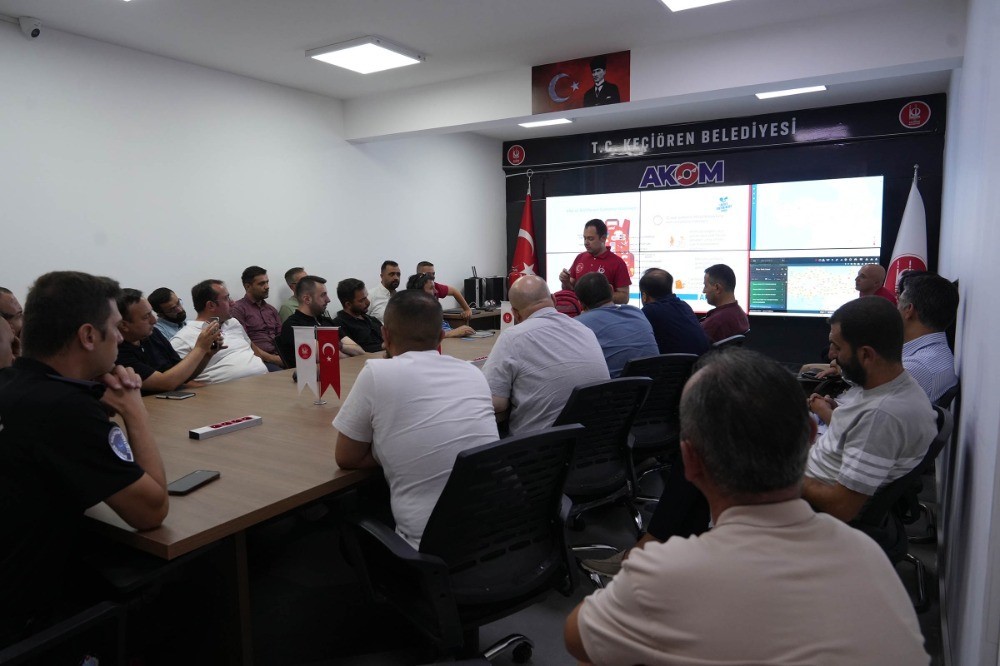 Ke&ccedil;i&ouml;ren Belediyesi personeline afet ve yangın eğitimi

