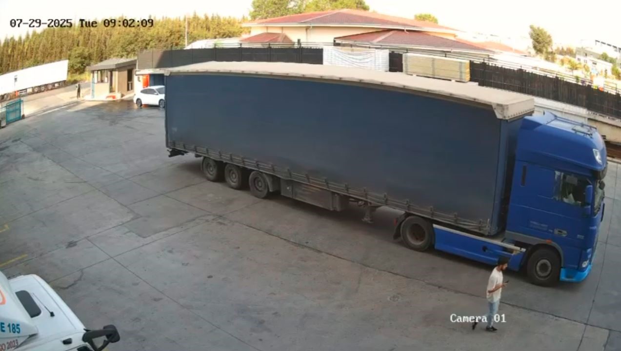 Rusya’ya satılan bebek bezleri Beylikdüzü’nde bulundu: 55 bin dolar değerinde bezleri çalan nakliyeci yakalandı
