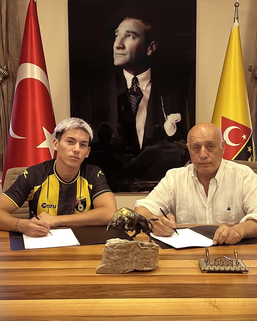 &Ouml;mer Faruk Duymaz İstanbulspor&rsquo;da
