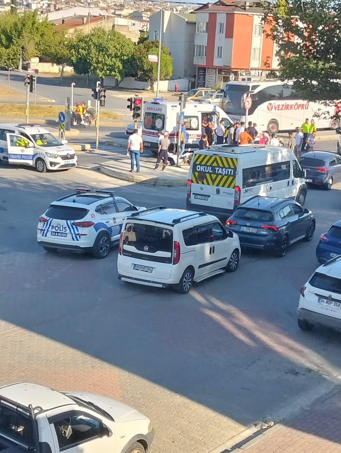 Silivri’de trafik ışığında feci kaza: 1 ölü