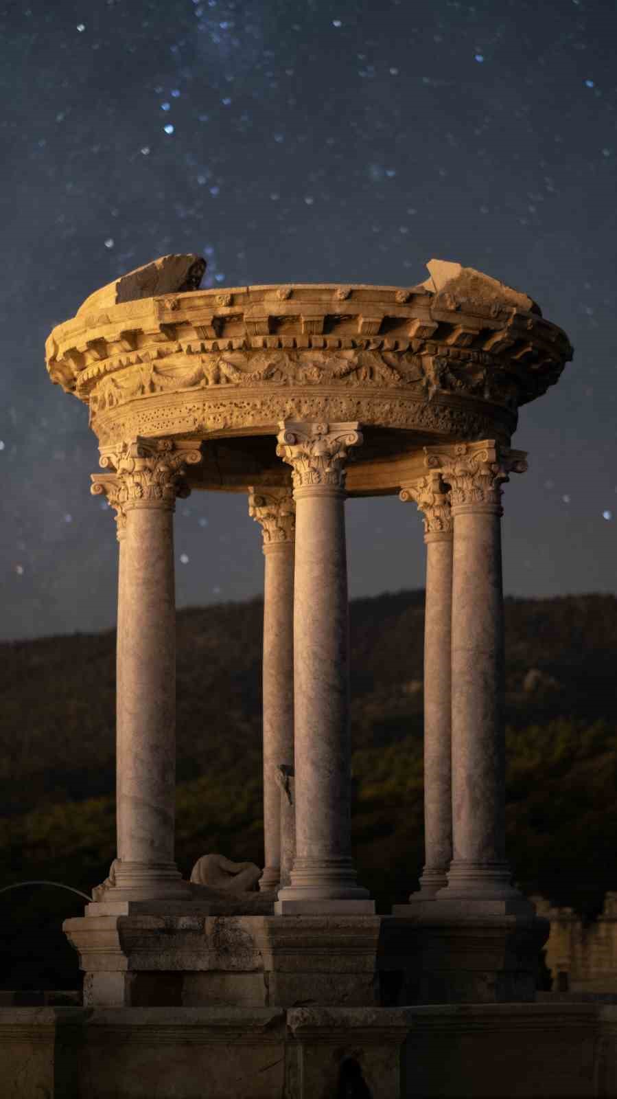 Gladyatörler şehri Kibyra’da meteor yağmurunda görsel şölen yaşandı