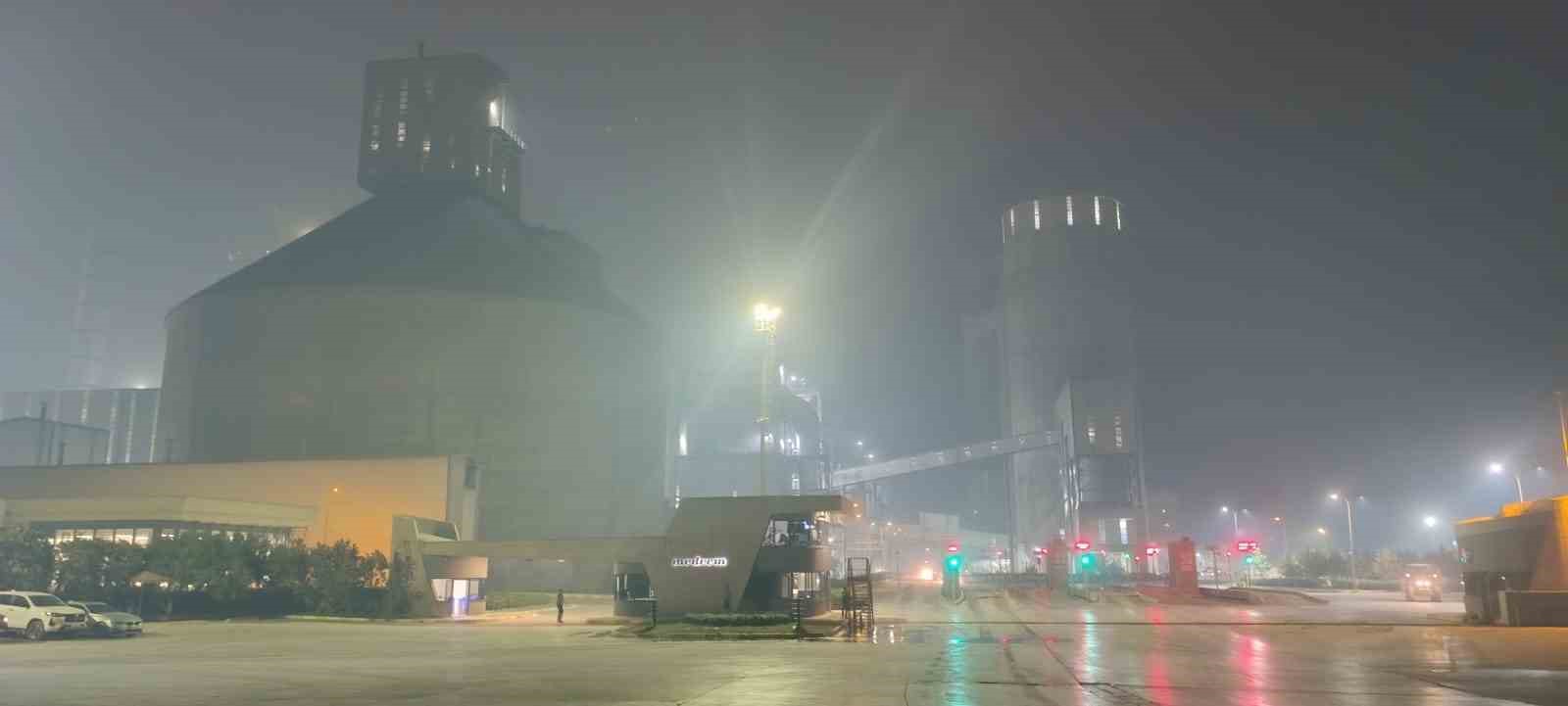 Mersin&rsquo;deki orman yangınına m&uuml;dahale s&uuml;r&uuml;yor
