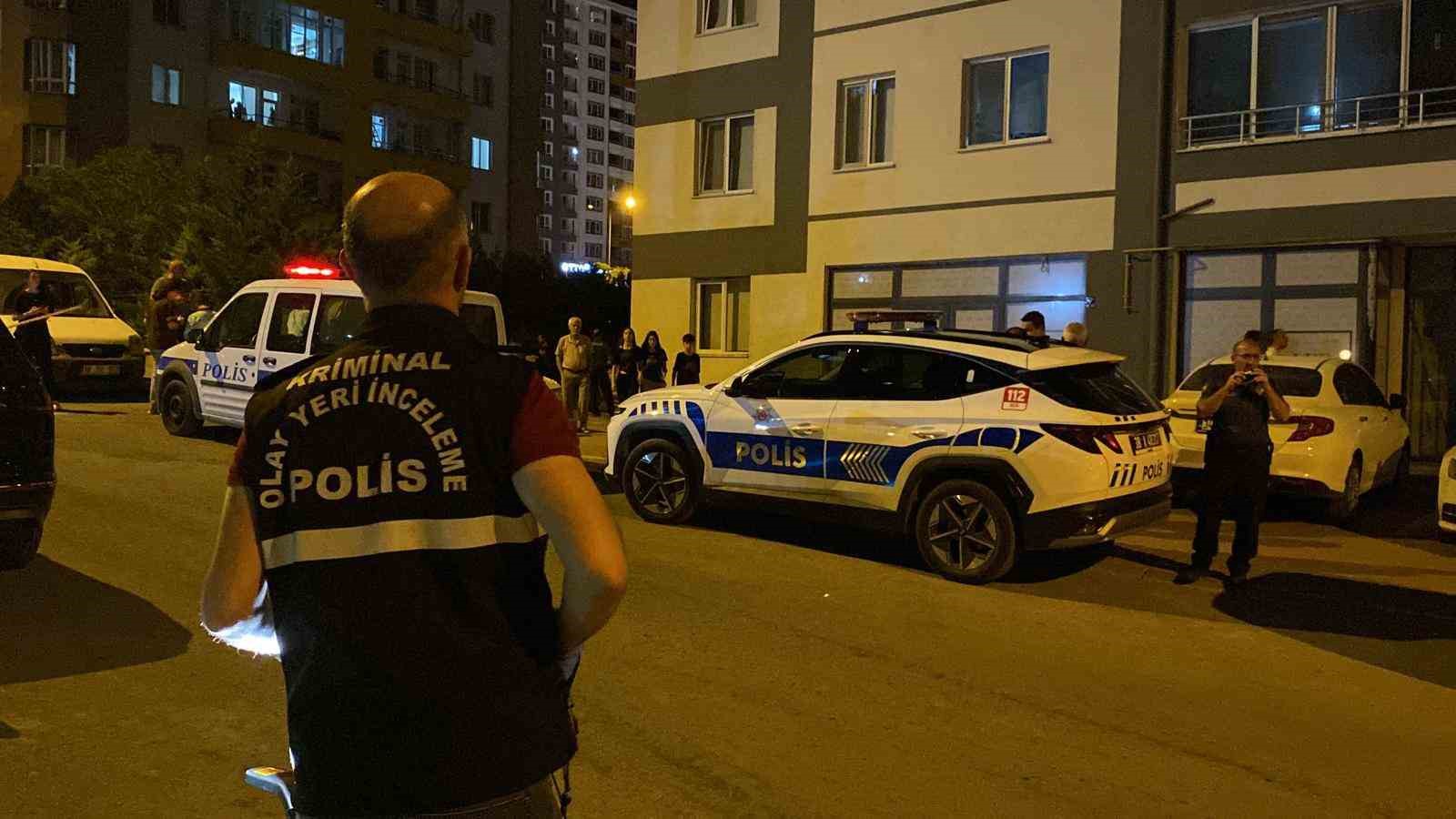 Kayseri&rsquo;de 14&rsquo;&uuml;nc&uuml; kattan d&uuml;şen kadın hayatını kaybetti
