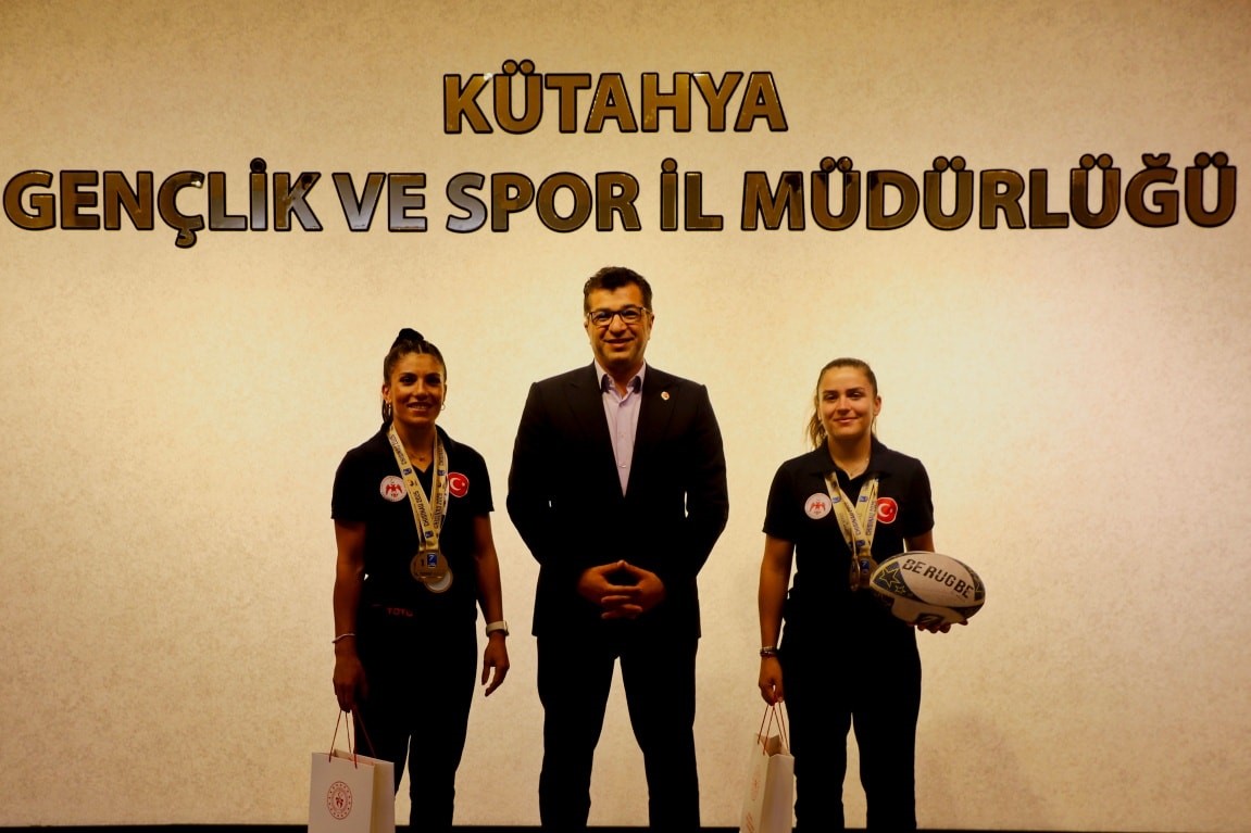 Gençlik ve Spor İl Müdürü Küçük, şampiyon sporcuları ağırladı