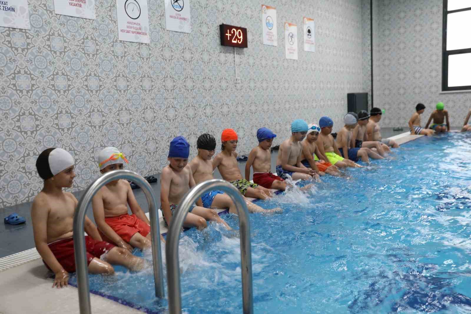 Başkan &Ccedil;olakbayrakdar, "T&uuml;rkiye&rsquo;yi yarınlara taşıyacak nesilleri yetiştiriyoruz"
