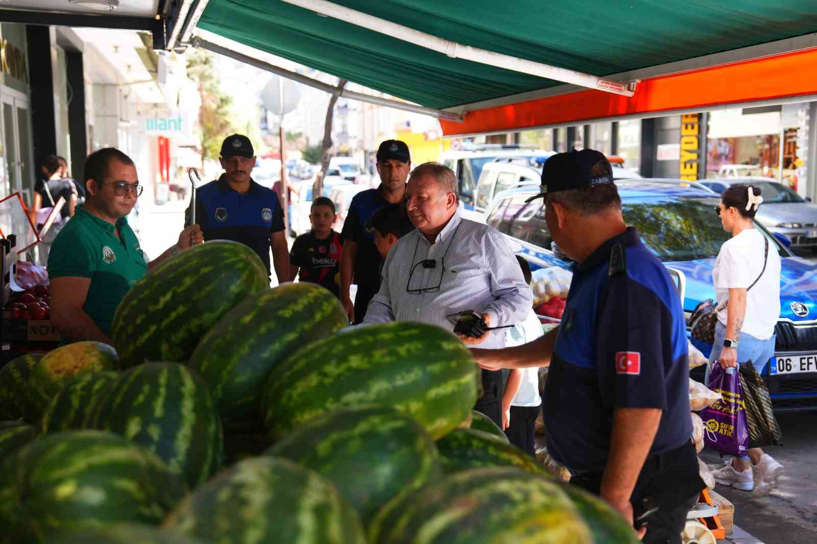 Gölbaşı Belediyesi’nden kaldırım işgallerine karşı denetim