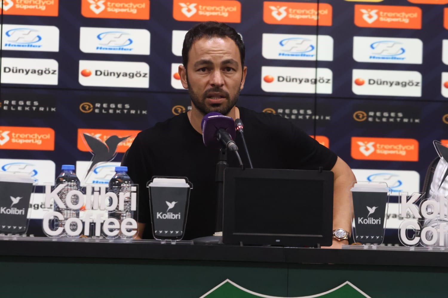 Sel&ccedil;uk İnan: "Takımın reaksiyonu mutlu etse de skor &uuml;z&uuml;yor"
