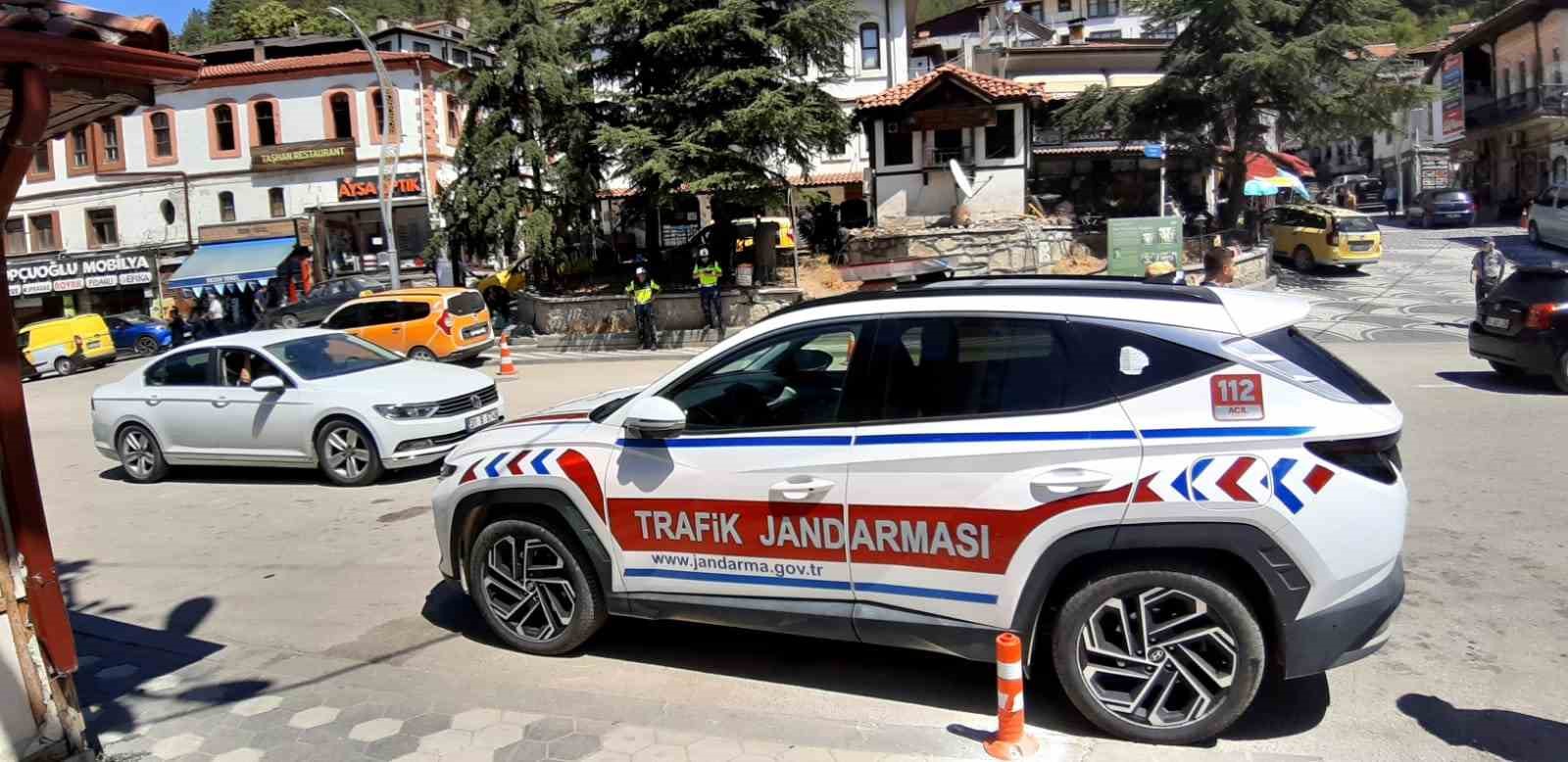 Mudurnu&rsquo;da trafik denetimleri jandarmaya emanet
