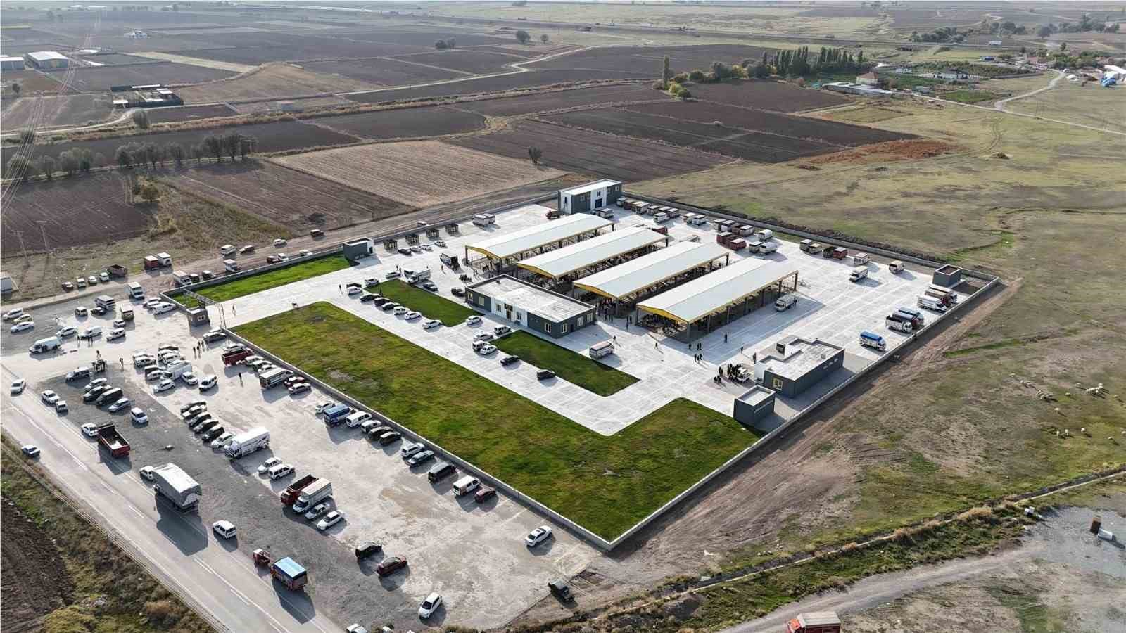 Kayseri&rsquo;de şap hastalığı kontrol altına alındı, hayvan pazarları a&ccedil;ılıyor
