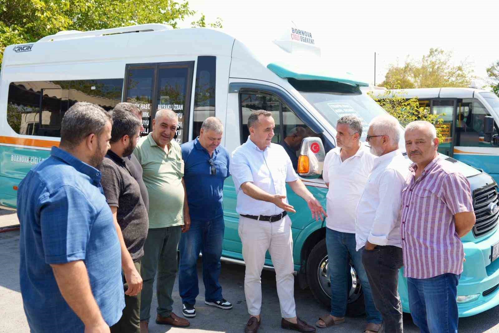 Kader Atlı&rsquo;dan &rsquo;İzmir Minib&uuml;s Kart&rsquo;a tepki: "Teknolojiye değil, yanlış sisteme karşıyız"
