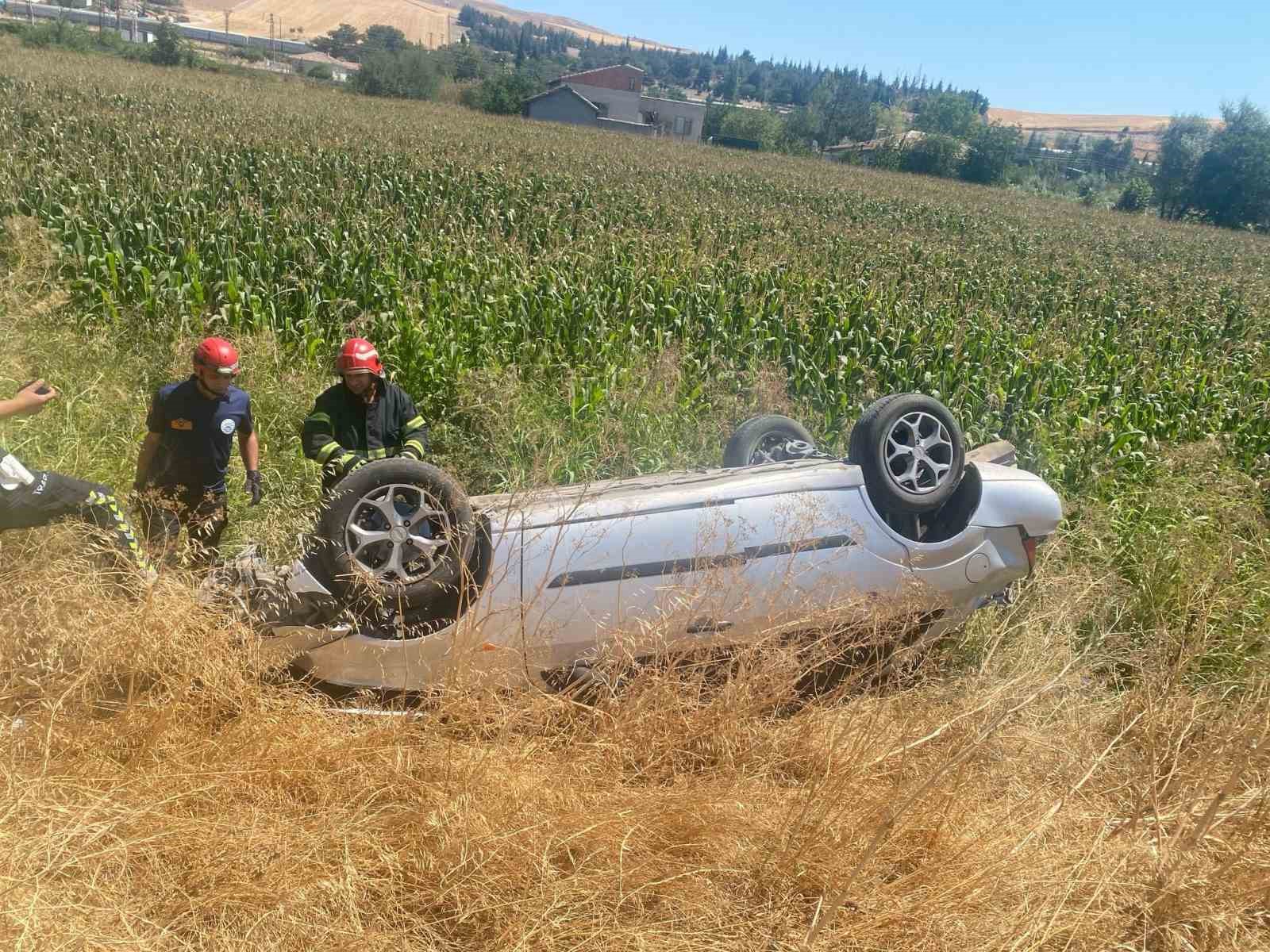Otomobil şarampole u&ccedil;tu: 1 yaralı
