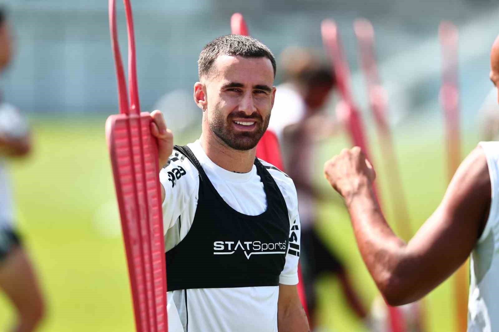 Beşiktaş, FC Lausanne ma&ccedil;ı hazırlıklarına başladı
