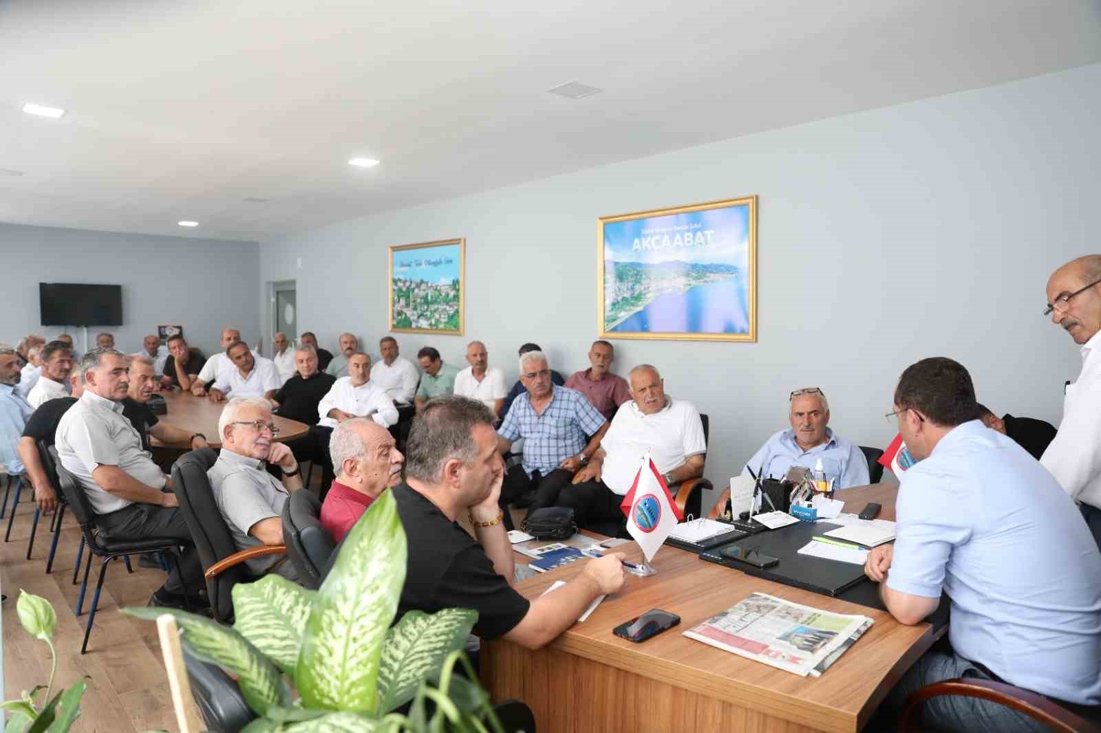 Başkan Ekim muhtarlarla bir araya geldi
