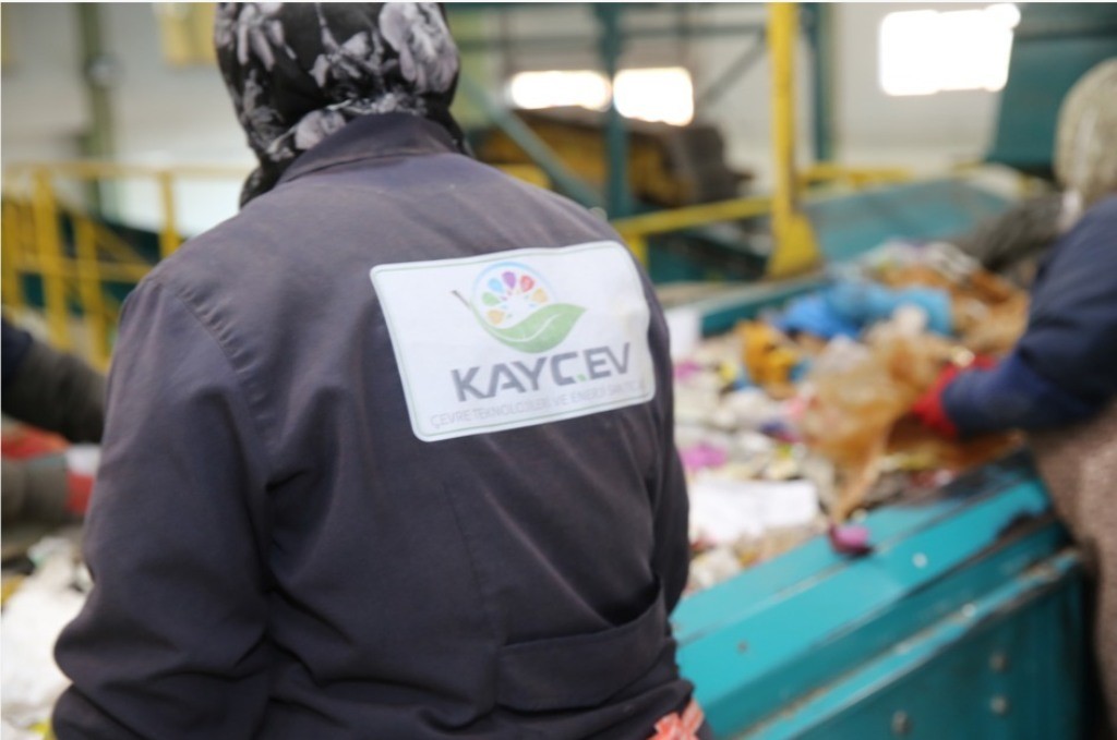 Başkan Çolakbayrakdar: "Türkiye’de ilk olan sistemle geri dönüşümde de öncüyüz"
