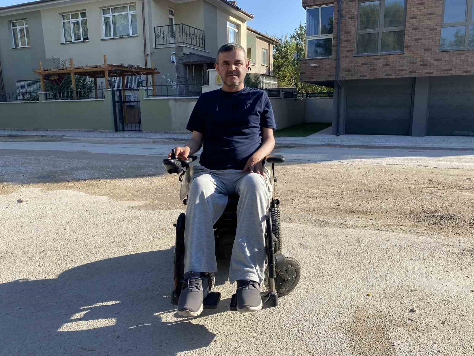 Ertuğrulgazi mahallesinde yol ve temizlik &ccedil;ilesi
