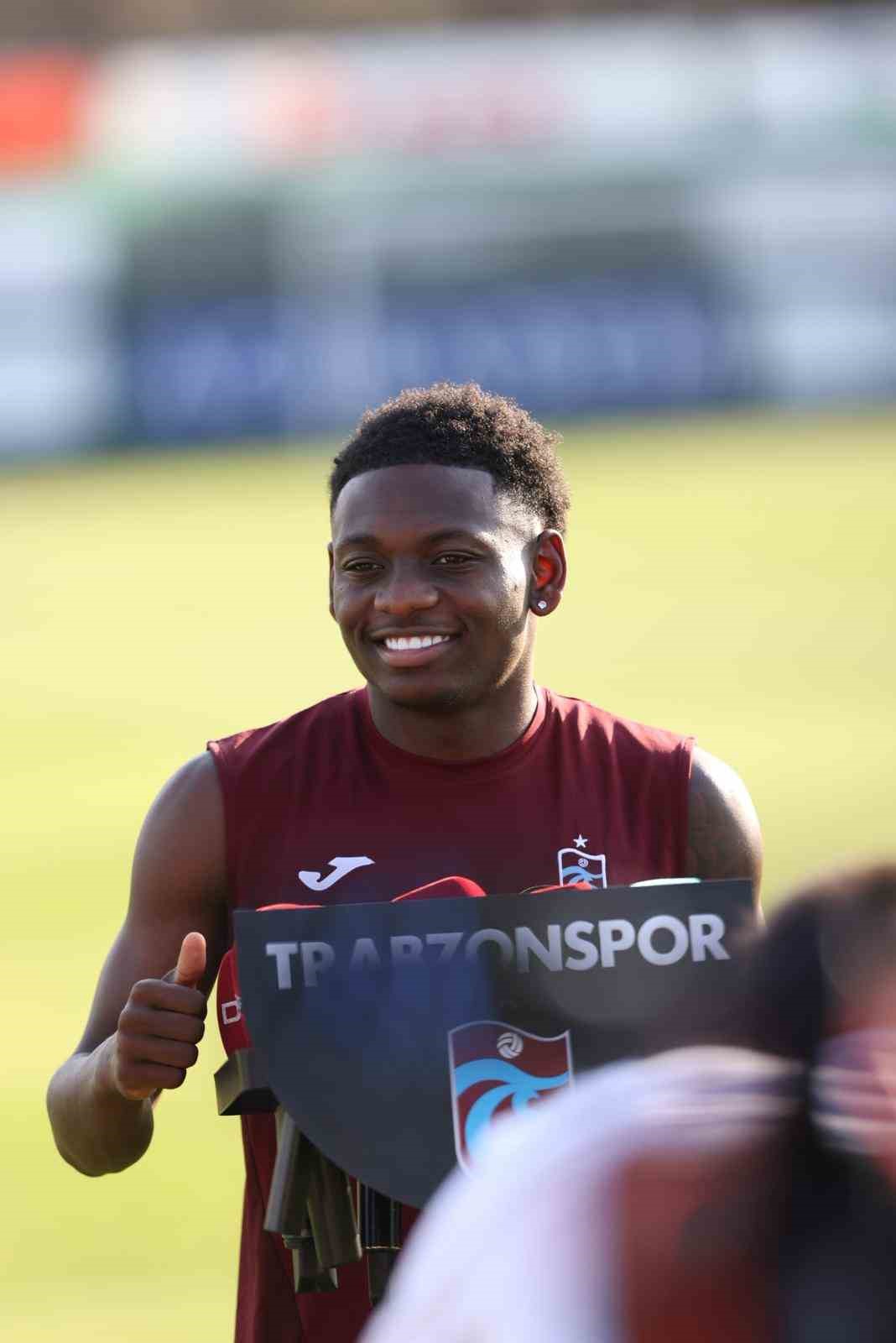 Olaigbe: "Trabzonspor’a gelmek çok doğru bir karar oldu"